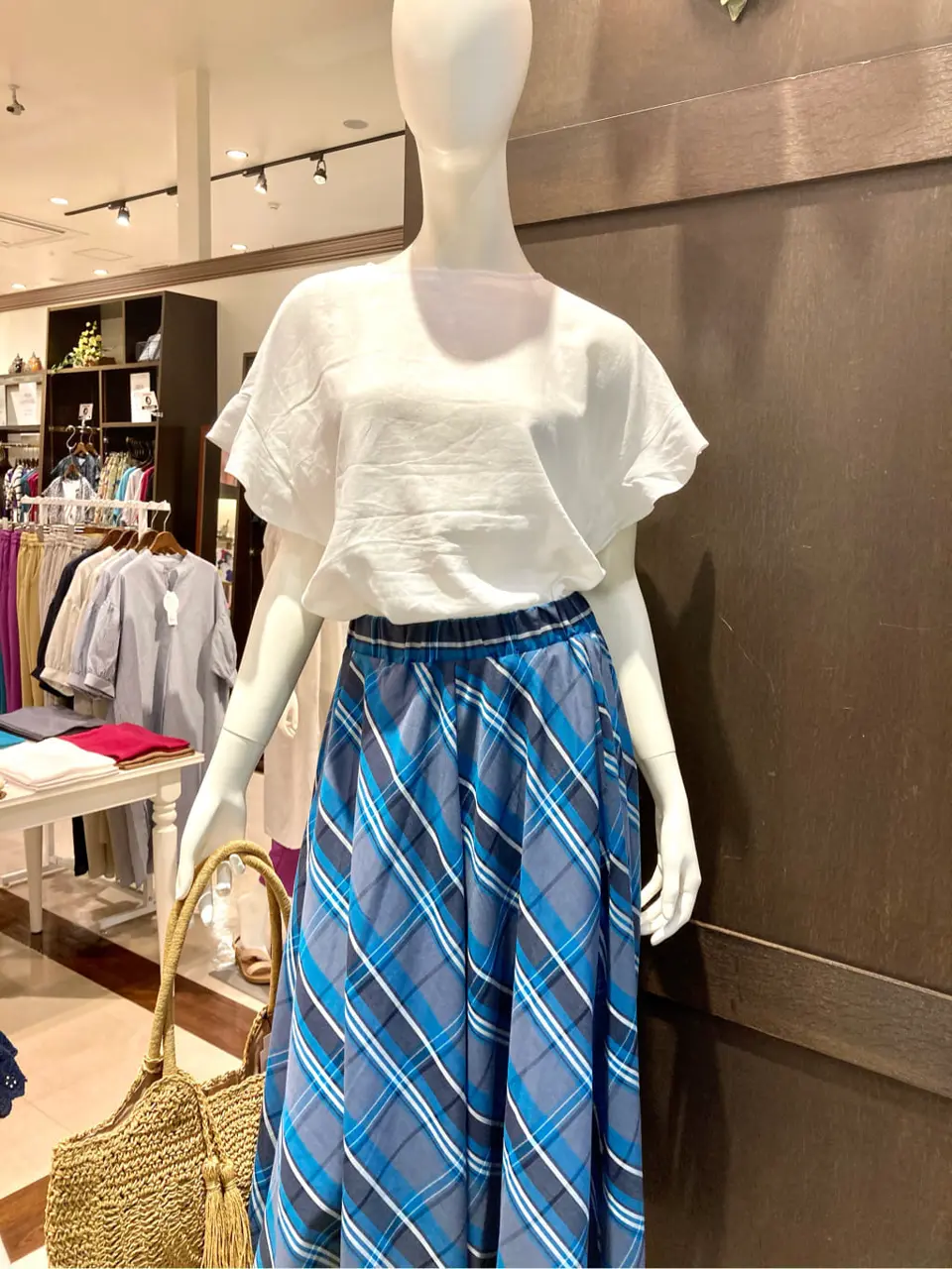 ANY 杉原 コーディネート画像