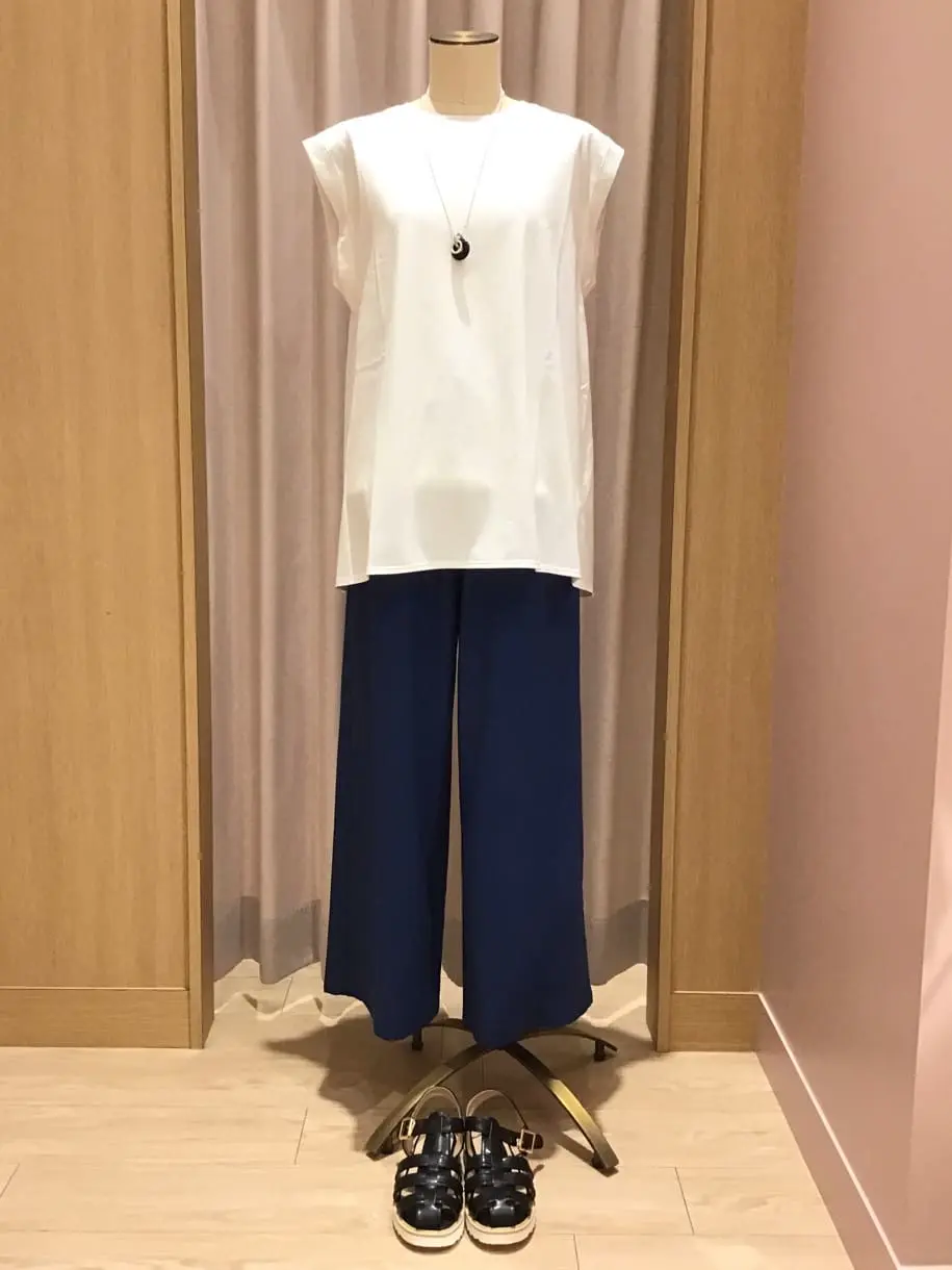 ANY 本吉 コーディネート画像