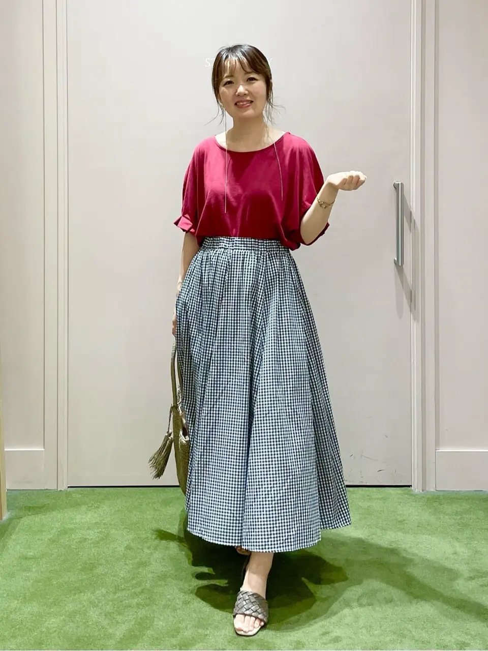 ANY フジコ コーディネート画像