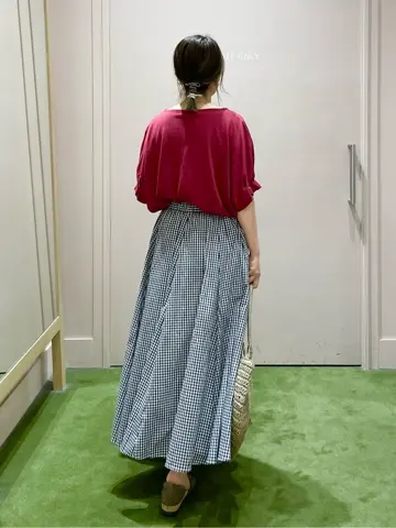 ANY フジコ コーディネート画像