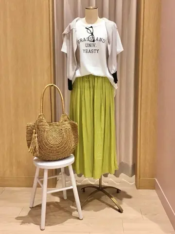 ANY 本吉 コーディネート画像