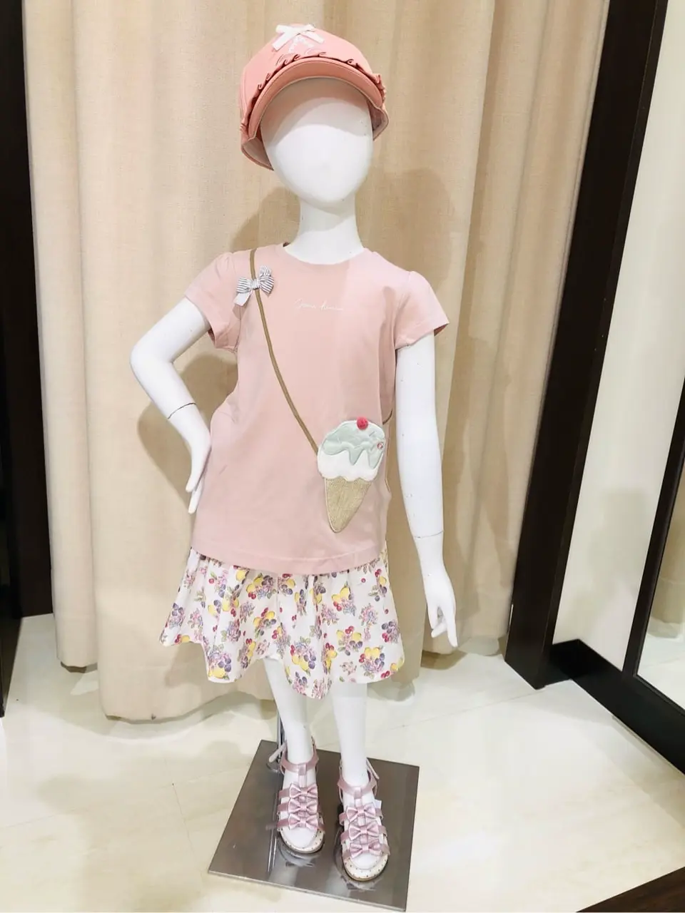  ISHII コーディネート画像