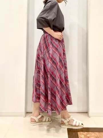 ANY 横田 コーディネート画像