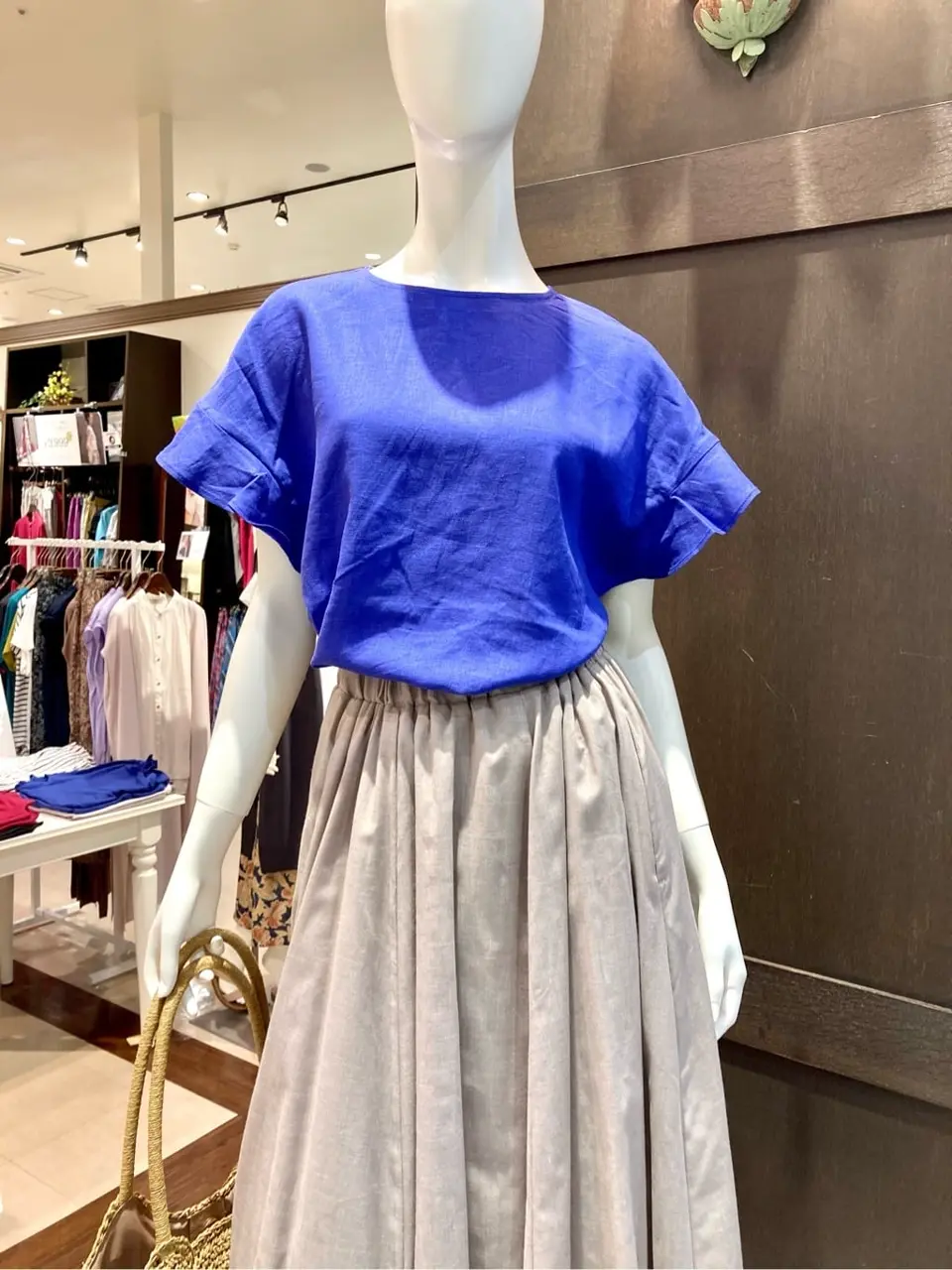 ANY 杉原 コーディネート画像