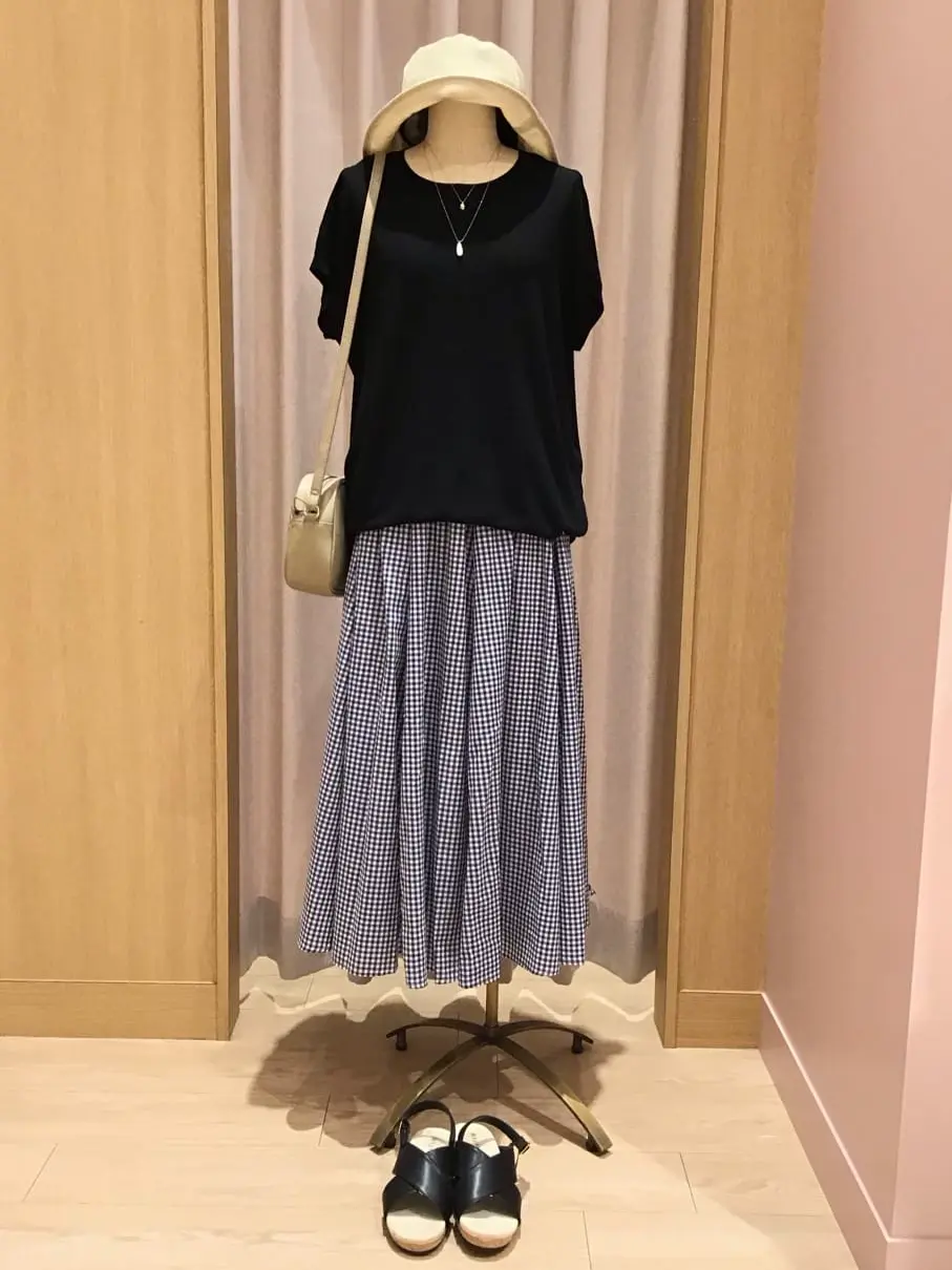  本吉 コーディネート画像