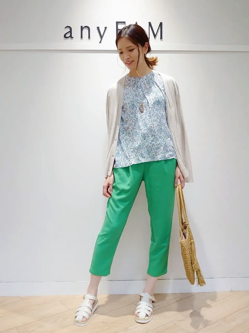 ANY スタッフ コーディネート画像