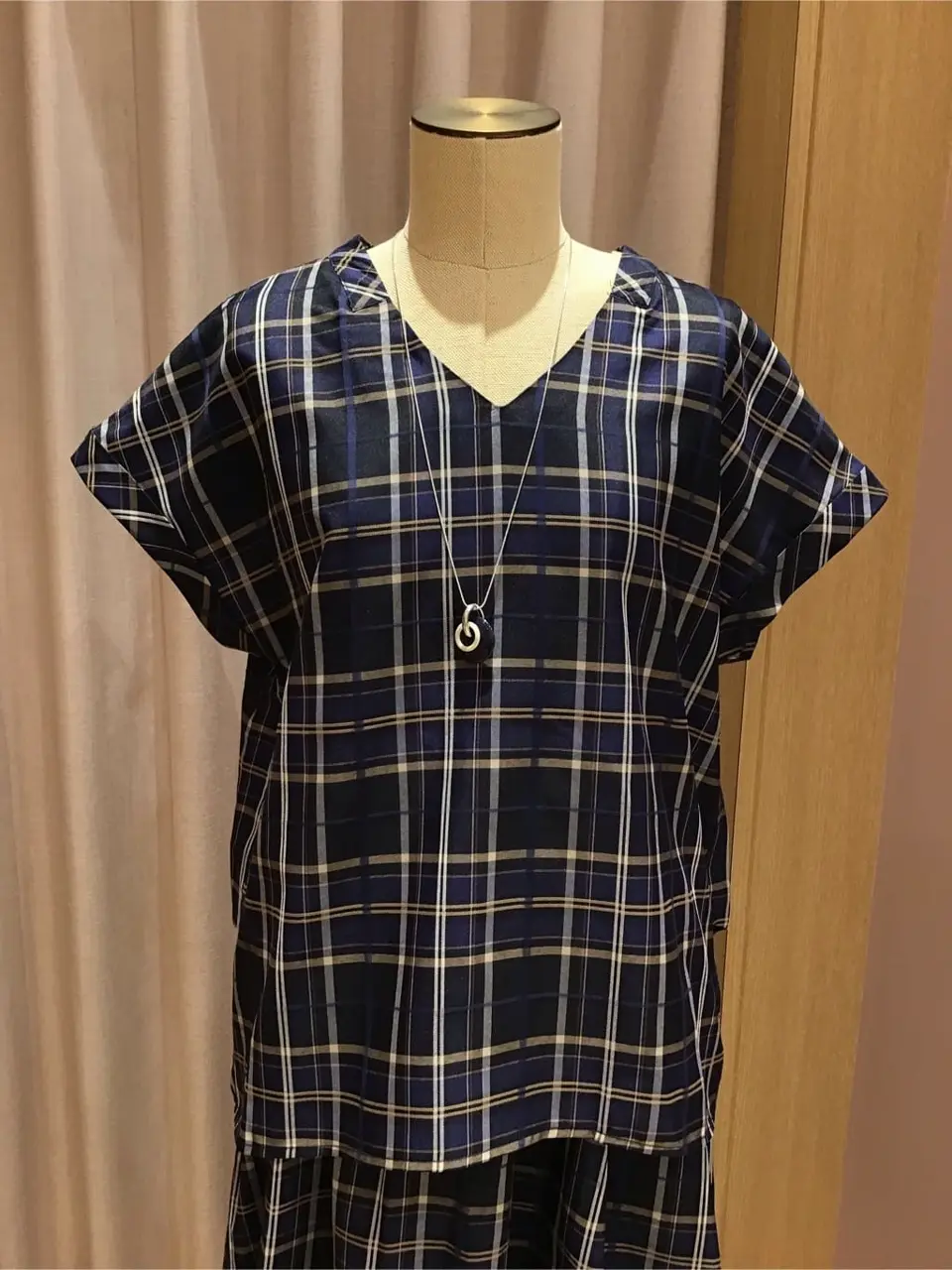 ANY 浅岡 コーディネート画像