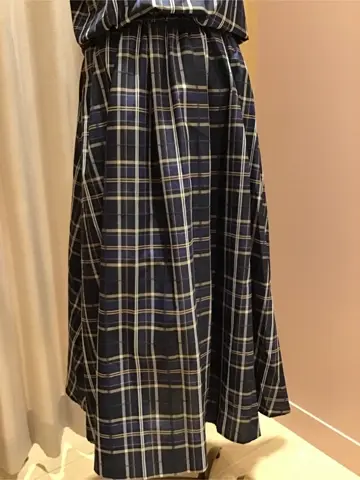 ANY 浅岡 コーディネート画像