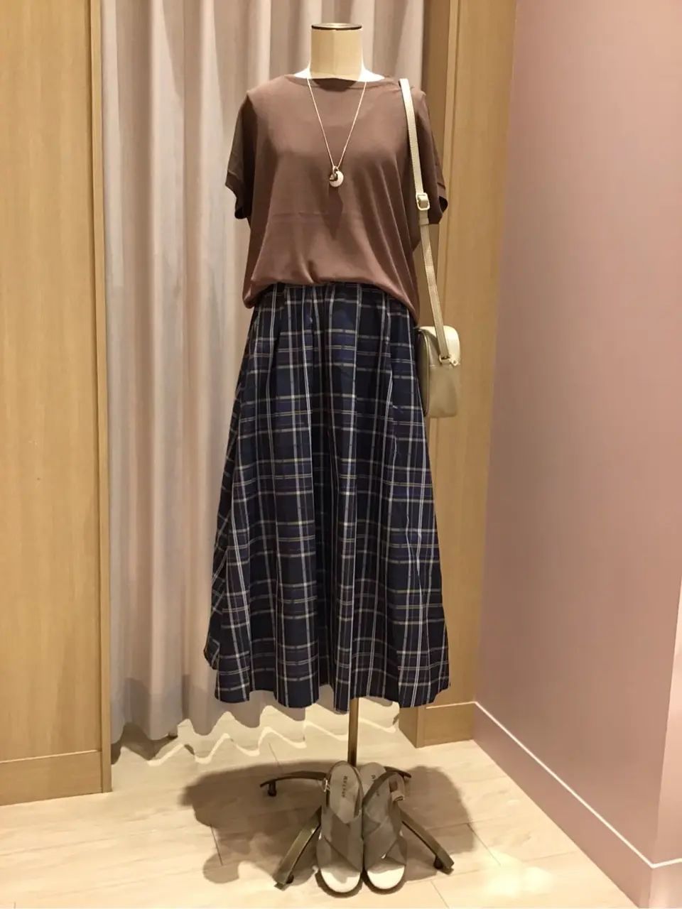  浅岡 コーディネート画像