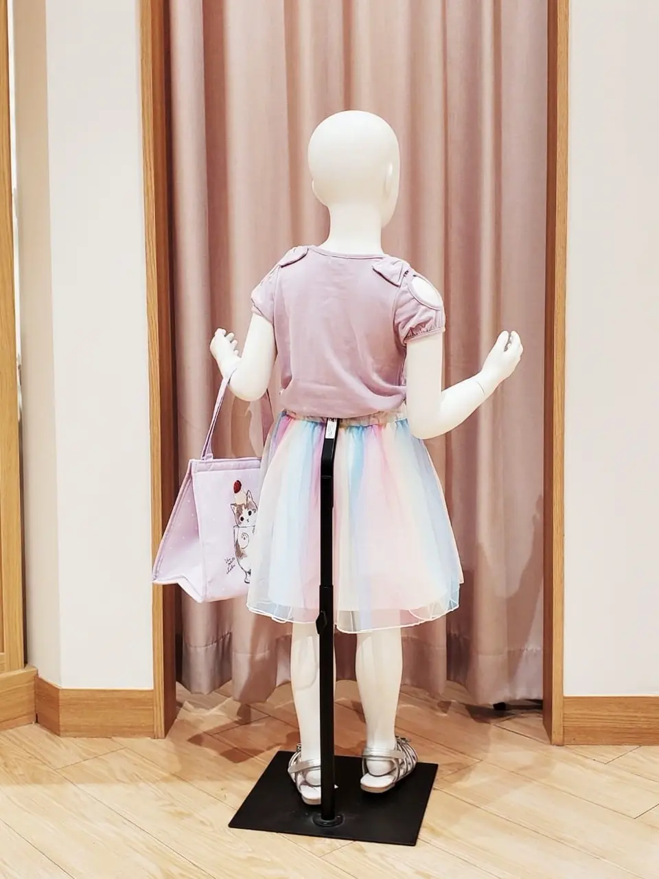 ANY 奥原 コーディネート画像