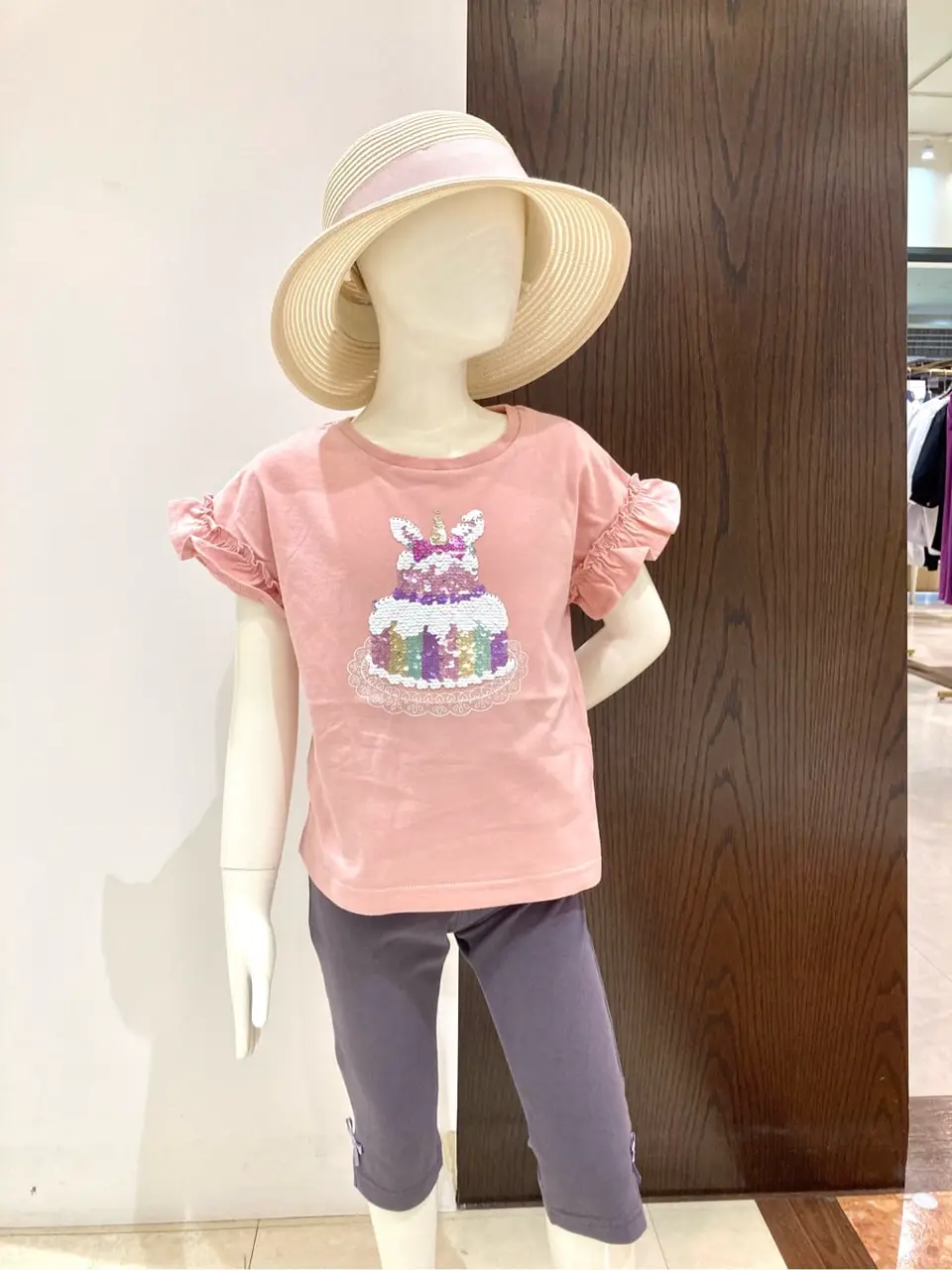 ANY 杉原 コーディネート画像