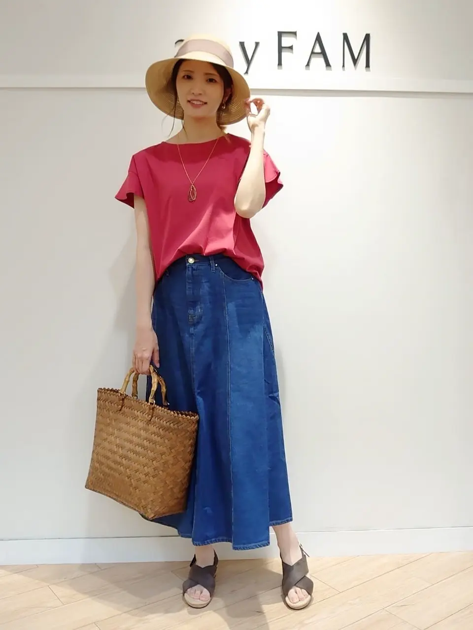 ANY スタッフ コーディネート画像