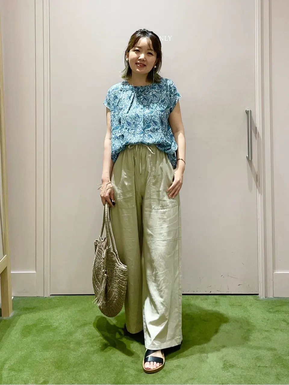 ANY フジコ コーディネート画像