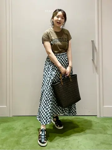 ANY フジコ コーディネート画像