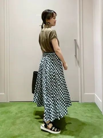 ANY フジコ コーディネート画像