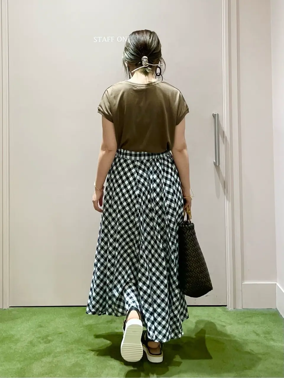 ANY フジコ コーディネート画像