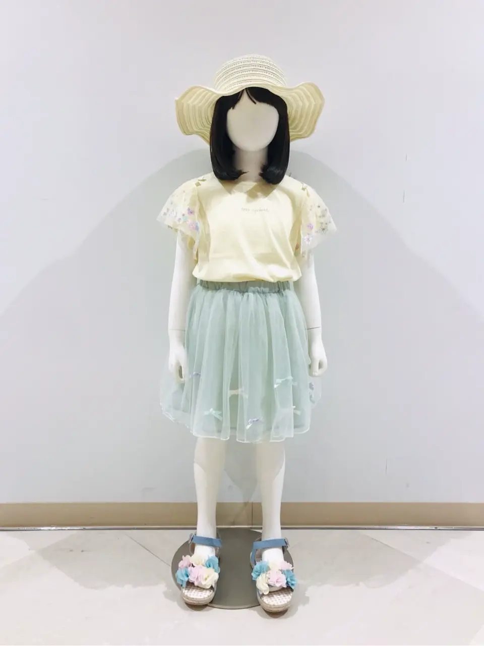 ANY 田口 コーディネート画像