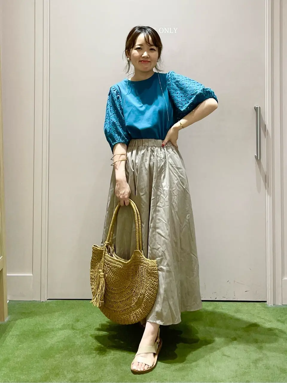 ANY フジコ コーディネート画像