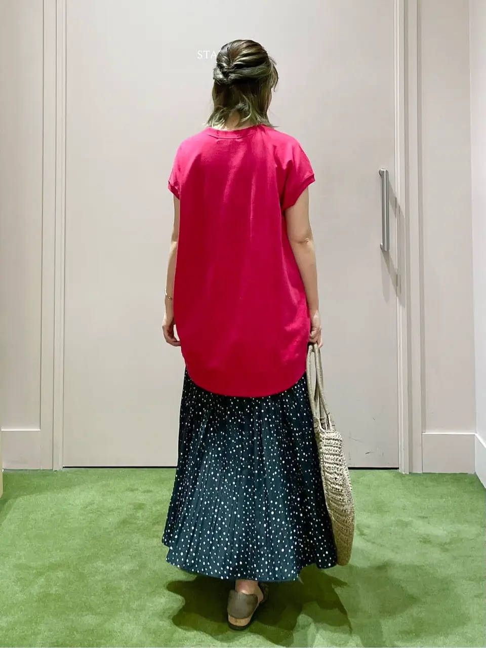 ANY フジコ コーディネート画像