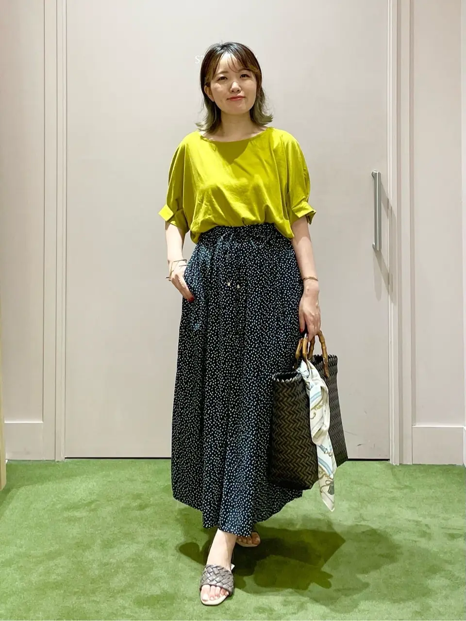 ANY フジコ コーディネート画像