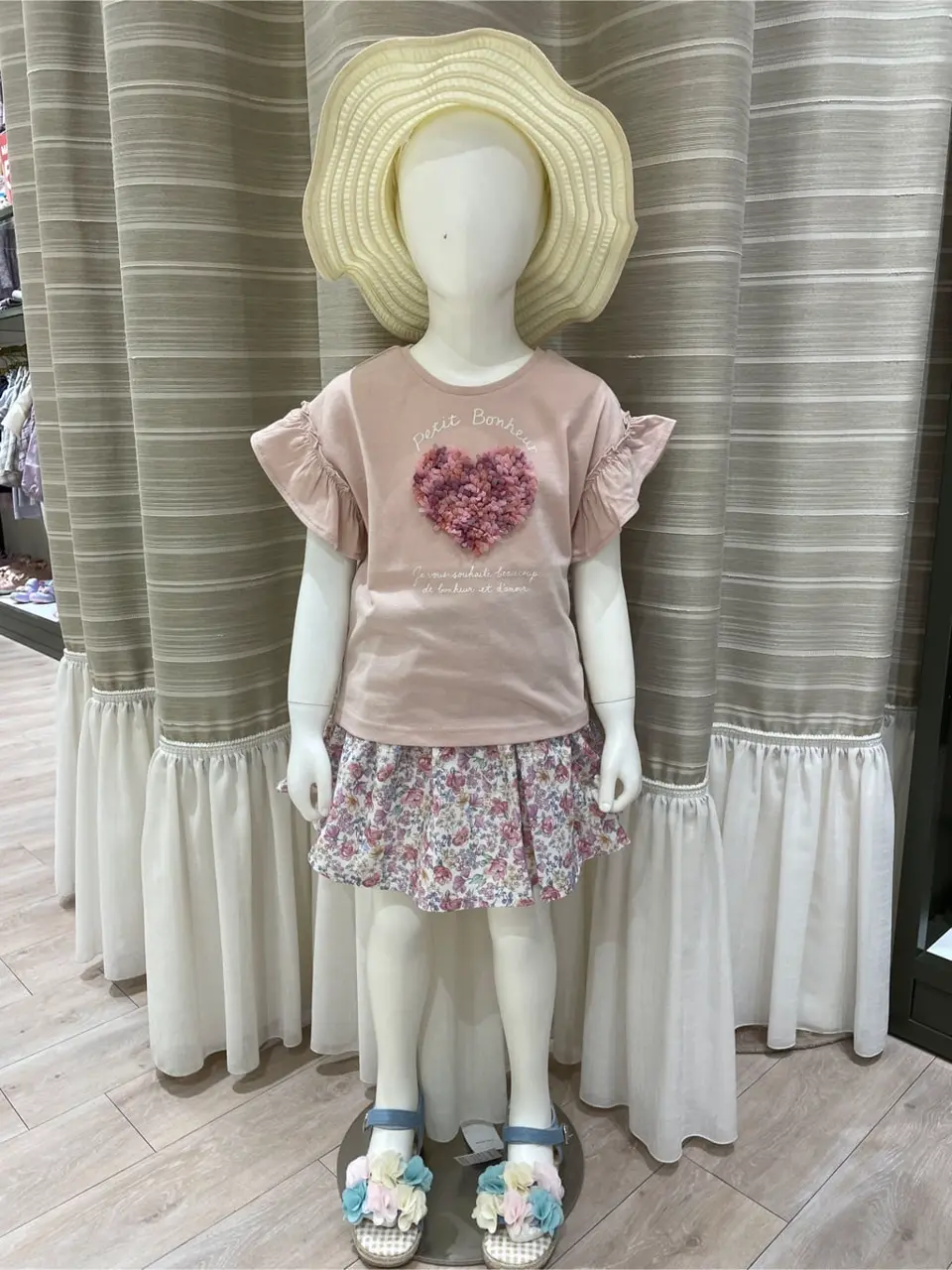  岡田 コーディネート画像