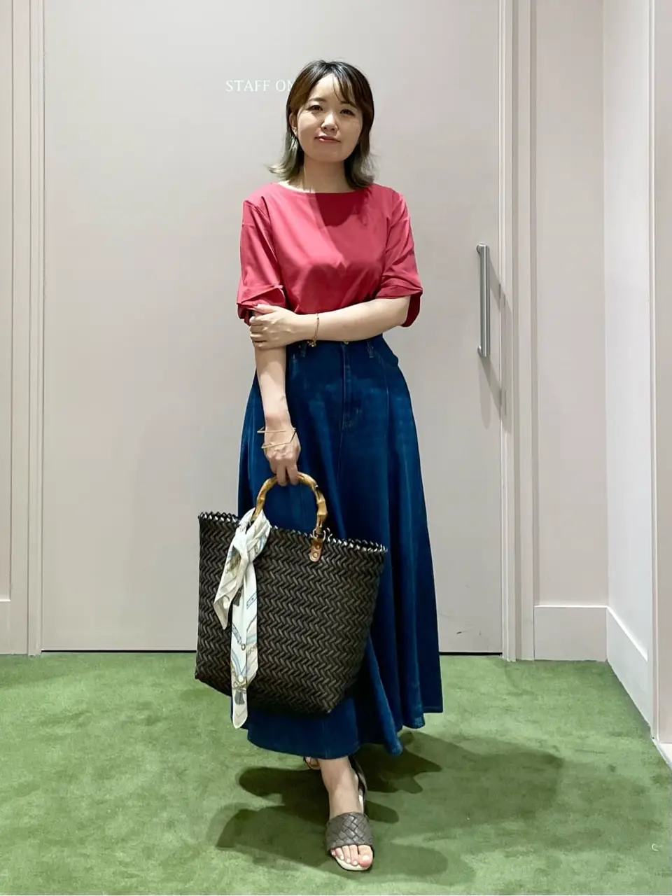 ANY フジコ コーディネート画像