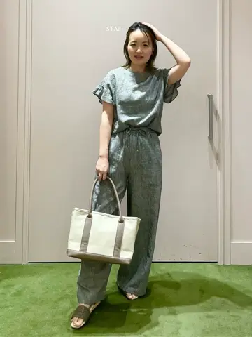 ANY フジコ コーディネート画像