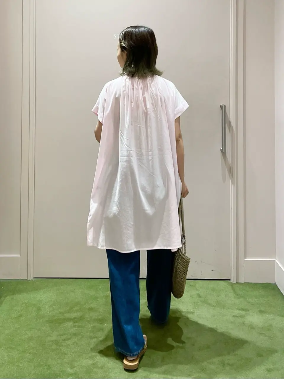 ANY フジコ コーディネート画像