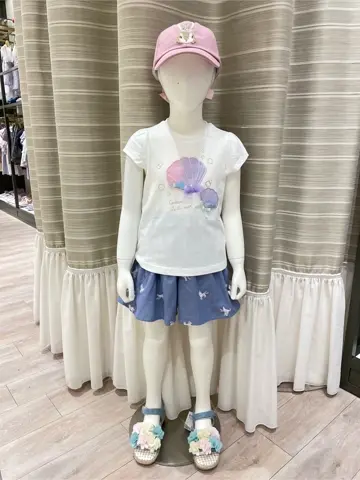 ANY 岡田 コーディネート画像