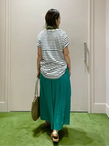 ANY フジコ コーディネート画像