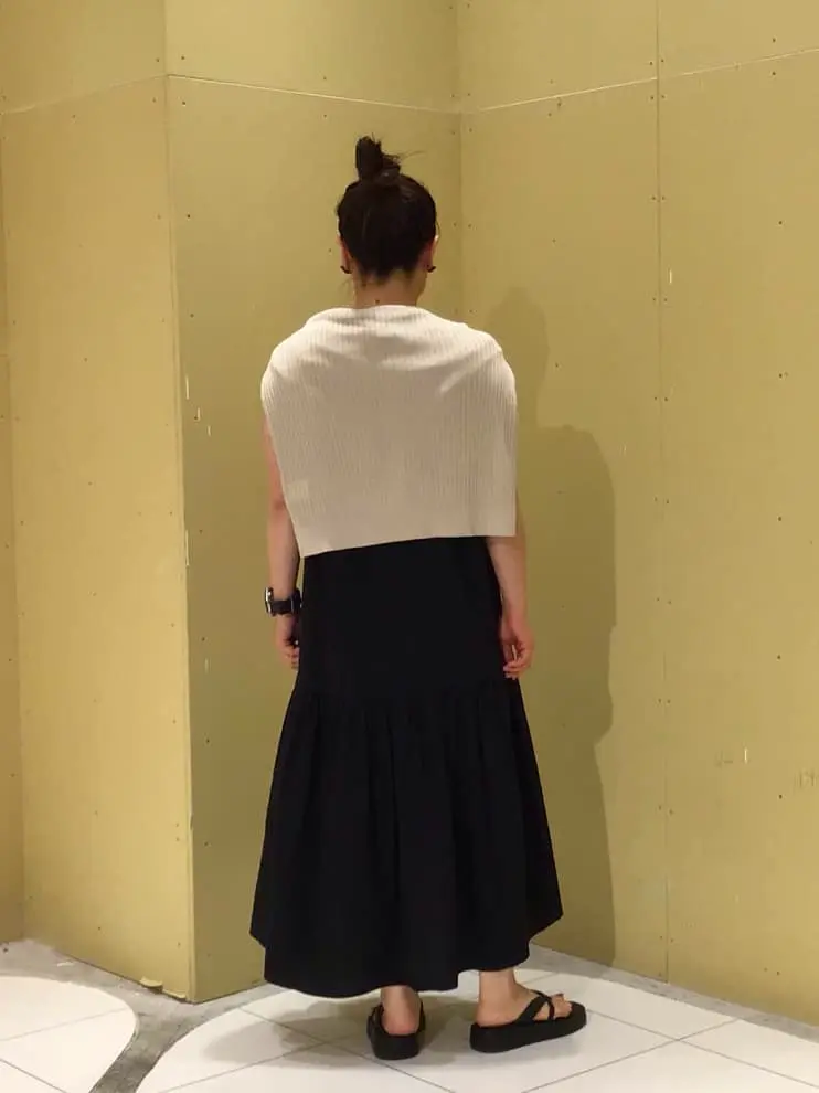 ANY 深田 コーディネート画像