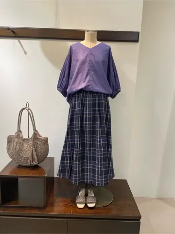 ANY 明吉 コーディネート画像