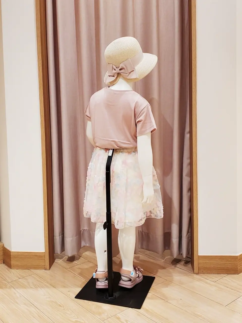 ANY 奥原 コーディネート画像