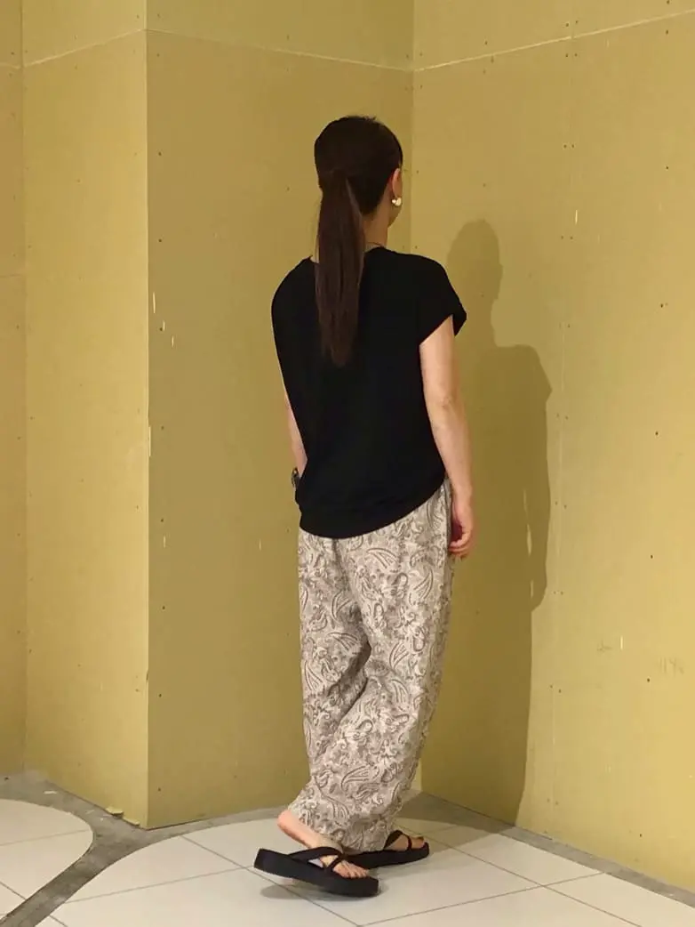 ANY 深田 コーディネート画像