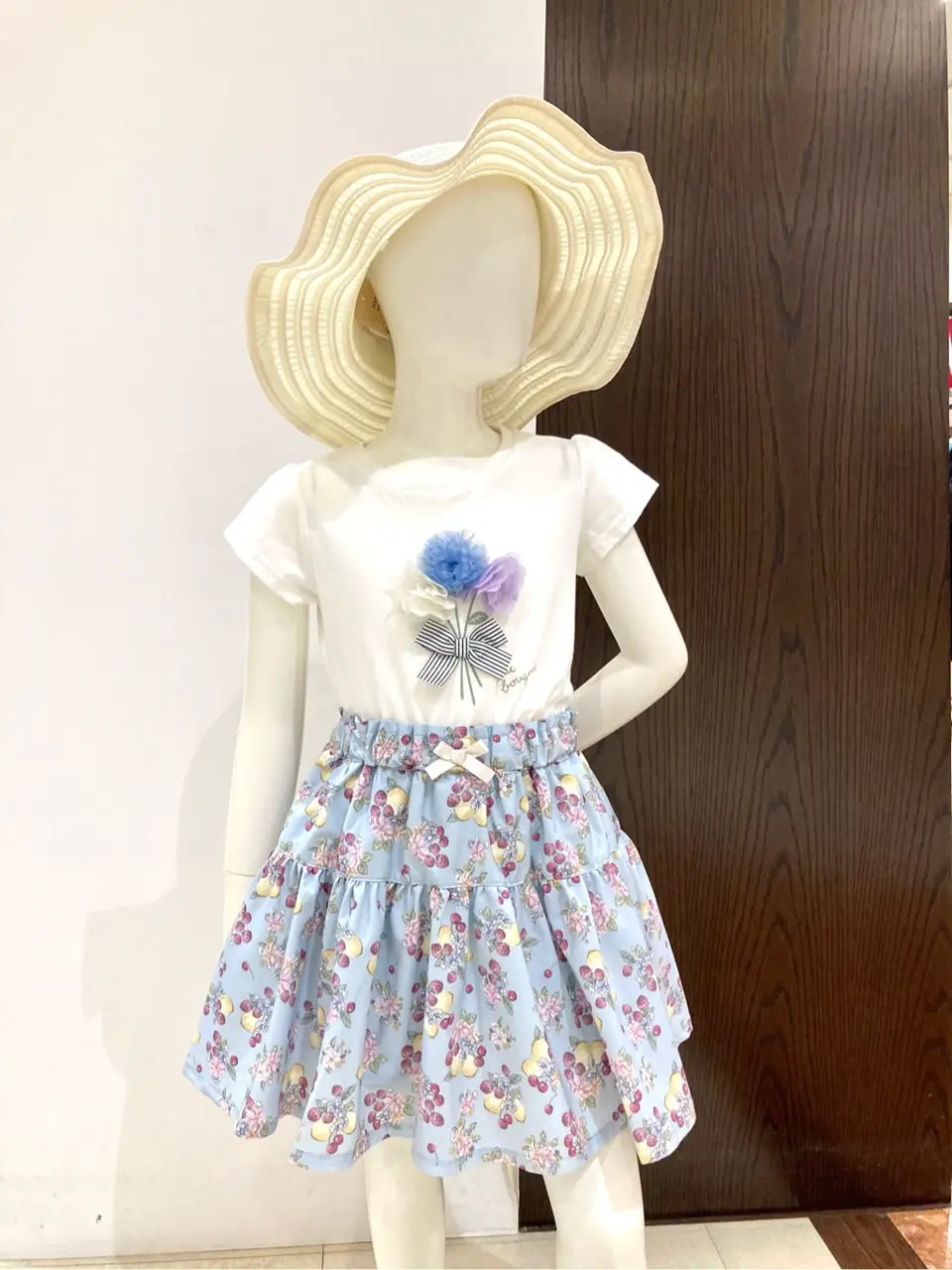 ANY 杉原 コーディネート画像