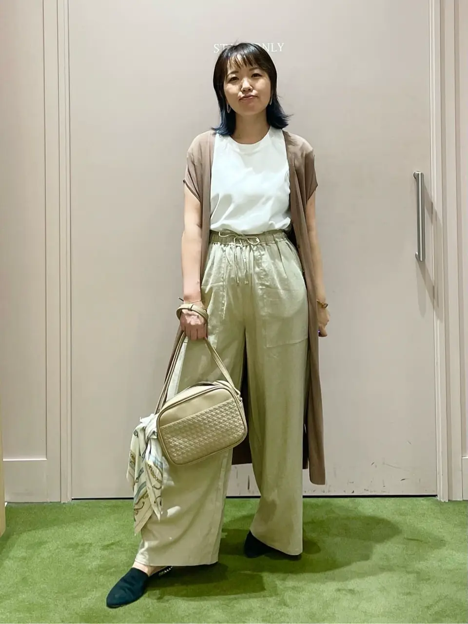 ANY フジコ コーディネート画像