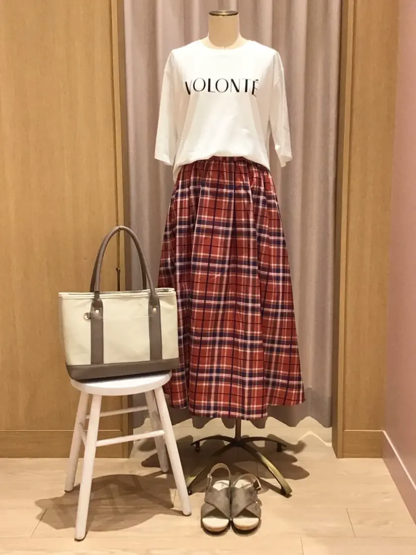  本吉 コーディネート画像