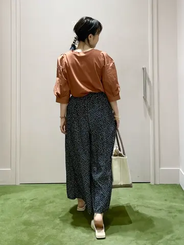 ANY フジコ コーディネート画像