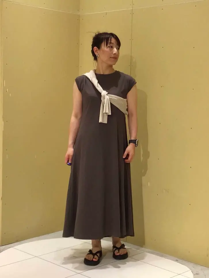 ANY 深田 コーディネート画像