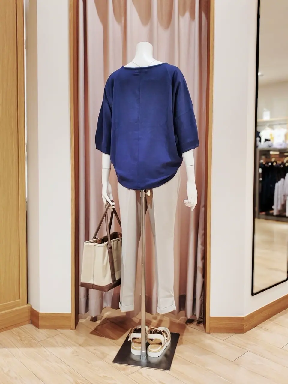 ANY 岩田 コーディネート画像