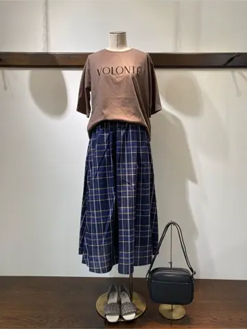 ANY 鈴木 コーディネート画像