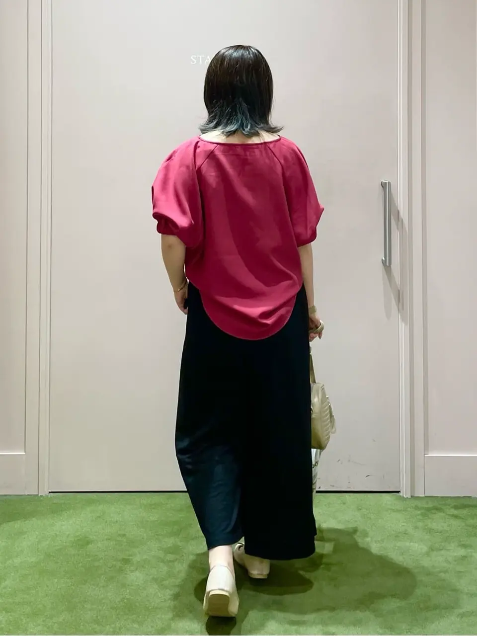 ANY フジコ コーディネート画像