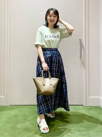 ANY フジコ コーディネート画像