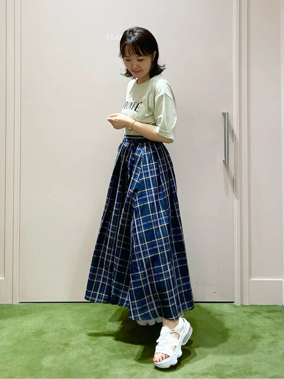 ANY フジコ コーディネート画像