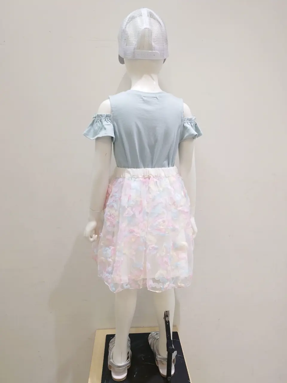 ANY スタッフ コーディネート画像