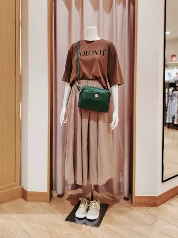 ANY 岩田 コーディネート画像