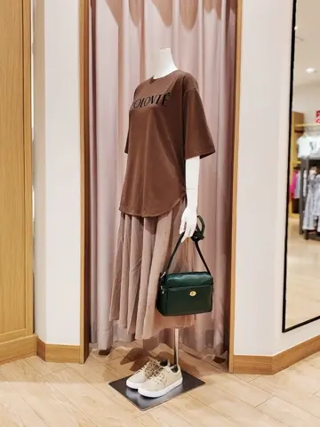 ANY 岩田 コーディネート画像