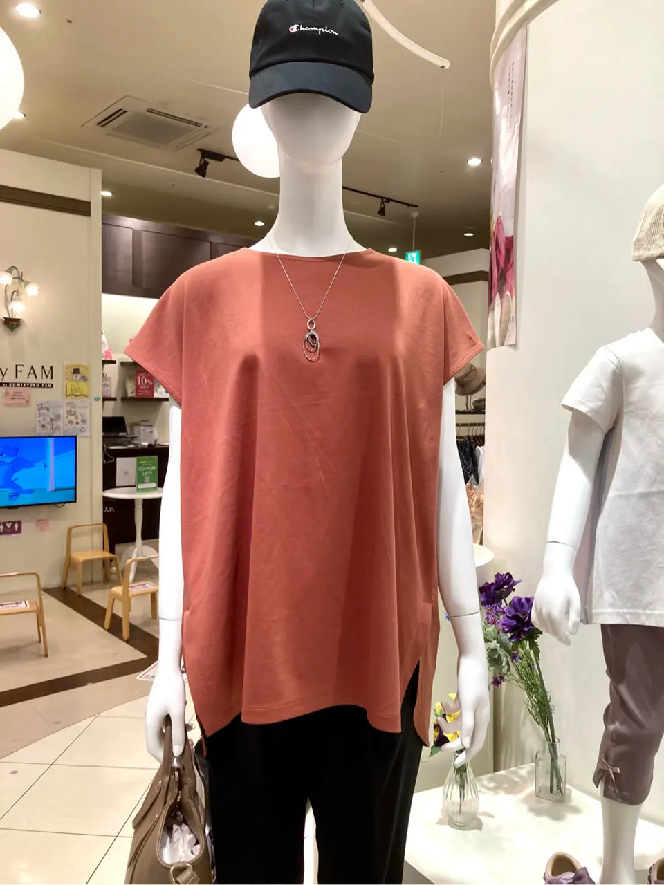 ANY 杉原 コーディネート画像