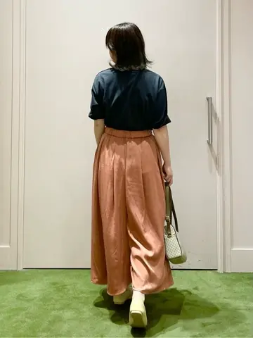 ANY フジコ コーディネート画像