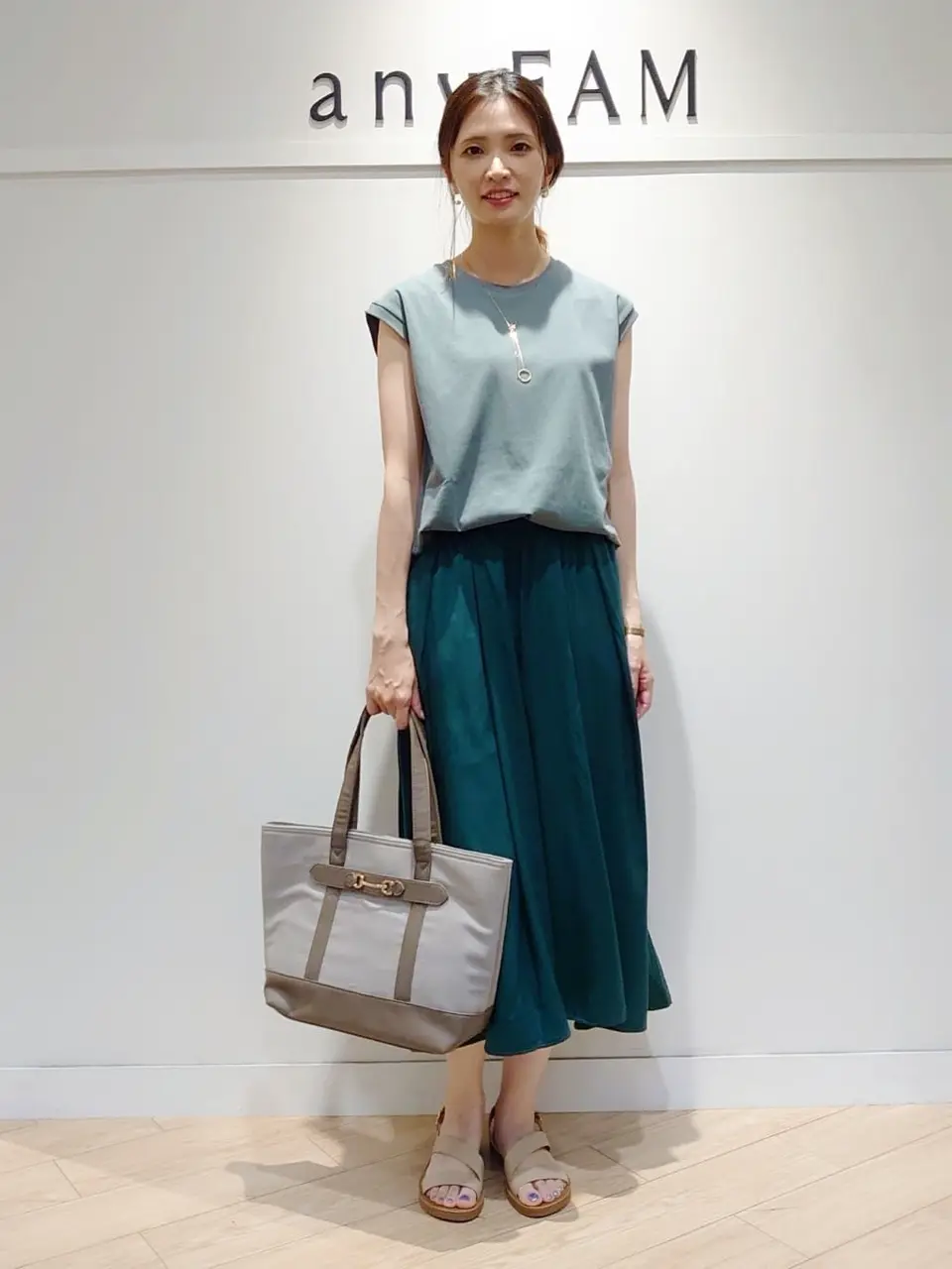 ANY スタッフ コーディネート画像